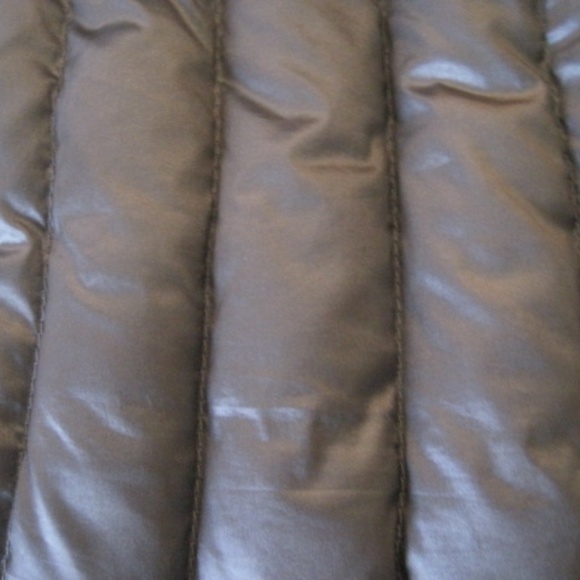 Calvin Klein Performance Down Filled Puffer Vest - Picture 10 of 15